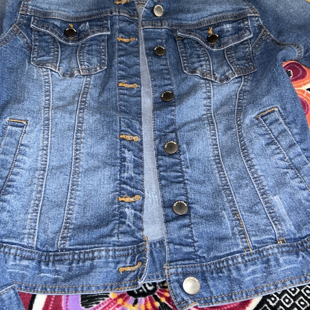 Women’s Jean jacket - Picture 5 of 7